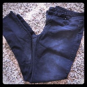 Black Maurice’s jeggings